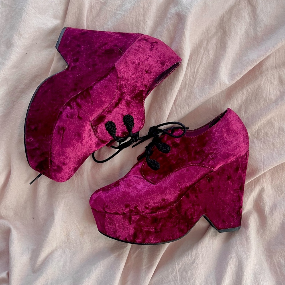 **MOVING SALE** Crushed velvet platform witch shoes